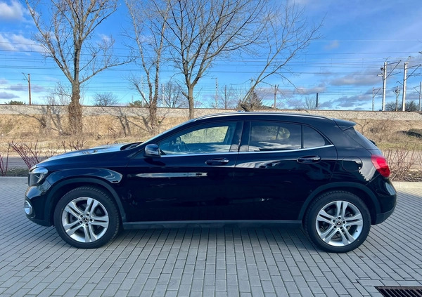 Mercedes-Benz GLA cena 110000 przebieg: 29900, rok produkcji 2019 z Warszawa małe 301